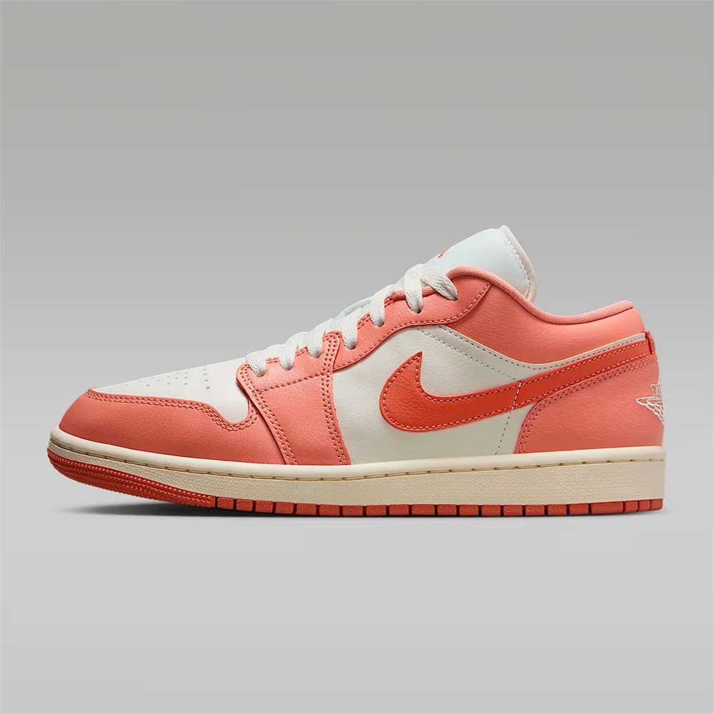 Купить оптом Кроссовки Nike Air Jordan 1 Low W DC0774-180 DC0774-180