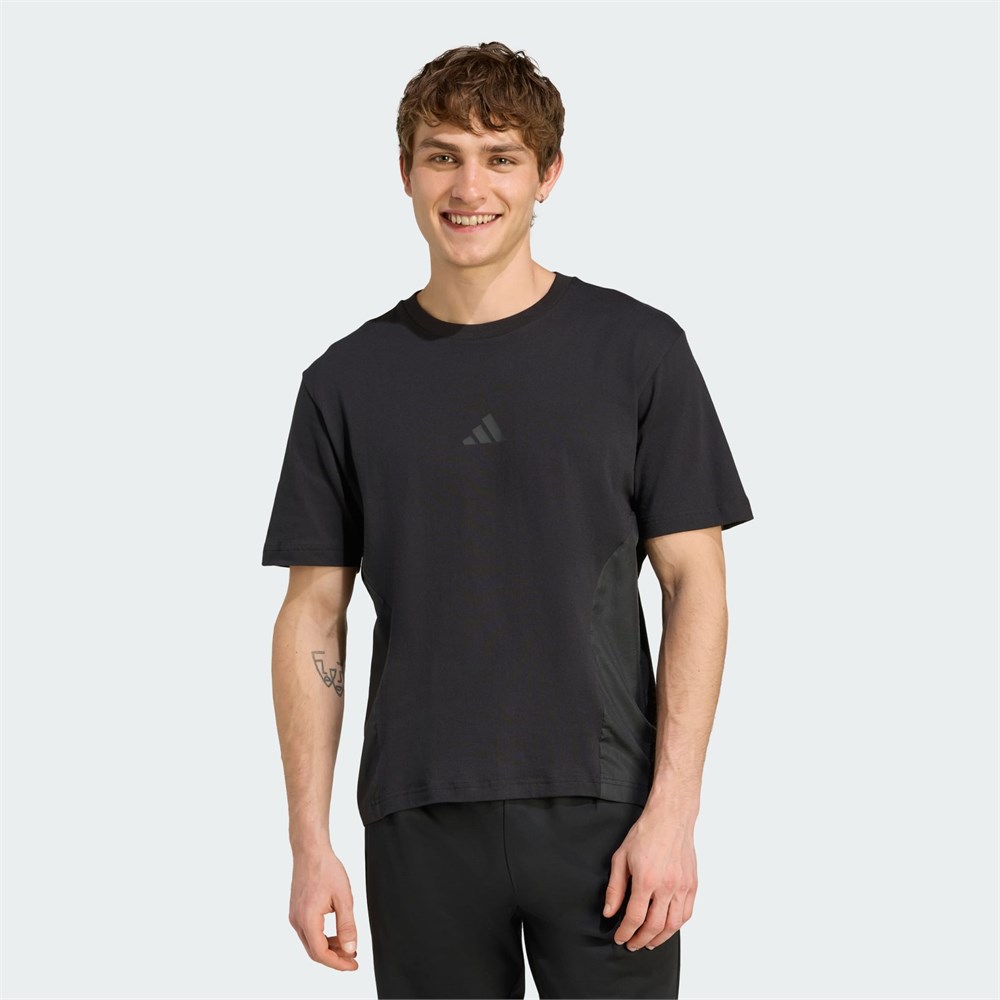 Купить оптом Футболка adidas City Tech Utility Tee JM3905 JM3905