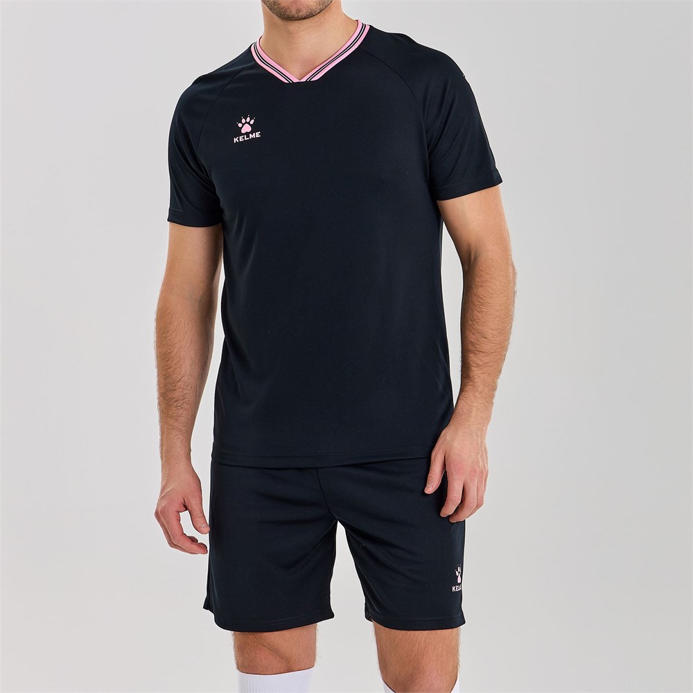 Купить оптом Комплект игровой формы Kelme Short Sleeve Football Set 8451ZB1246-000 8451ZB1246-000