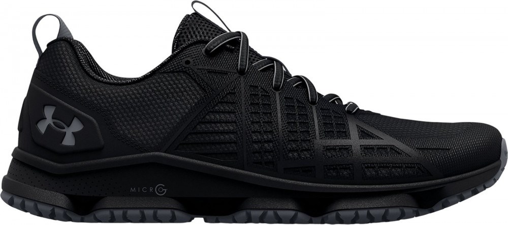 Купить оптом Кроссовки Under Armour MG Strikefast 3024953-001 3024953-001