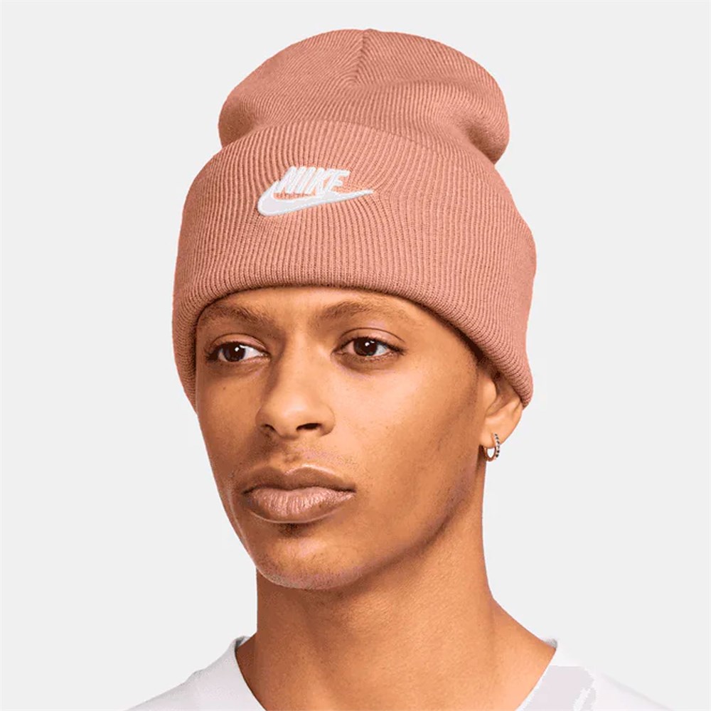 Купить оптом Шапка Nike U NK PEAK BEANIE TC FUT F24 L HF0186-688 HF0186-688