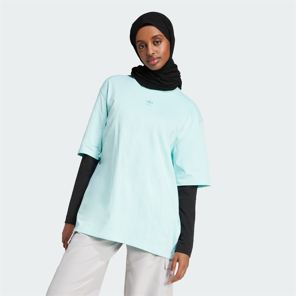 Купить оптом Футболка adidas ESS BOYFR TEE JJ3388 JJ3388