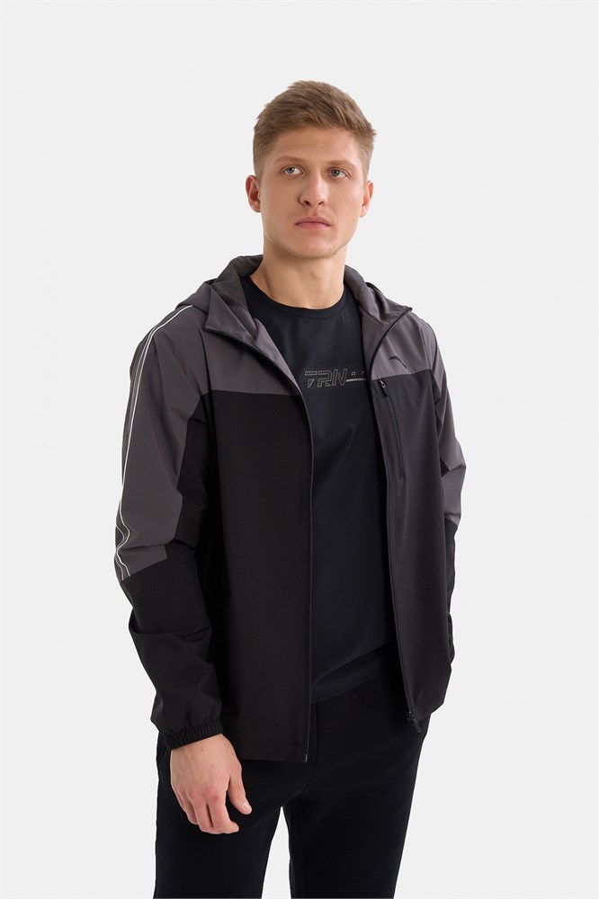 Купить оптом Куртка Anta TRN ESSENTIAL Woven Куртка 852617624-1 852617624-1