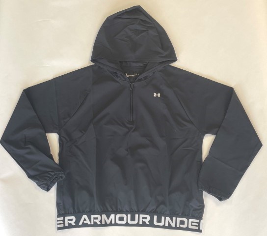 Купить оптом Футболка Under Armour WOVEN BRANDED WM 1/3 1369347-001 1369347-001 - фото 79195