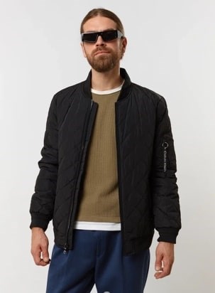 Купить оптом Куртка Calvin Klein Quilted Zipper Detail Flight Jacket CM008986-BLK CM008986-BLK - фото 81839