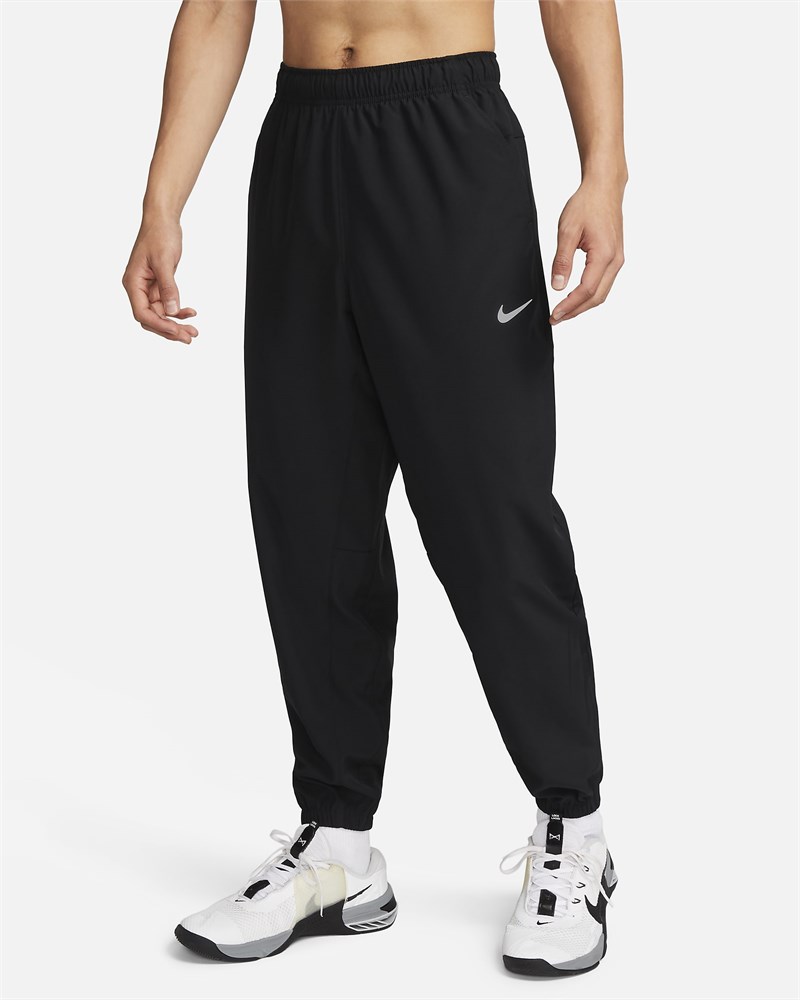 Купить оптом Брюки Nike M NK DF FORM PANT TPR FB7497-010 BLACK/BLACK/REFLECTIVE SILV Male FB7497-010 - фото 90871