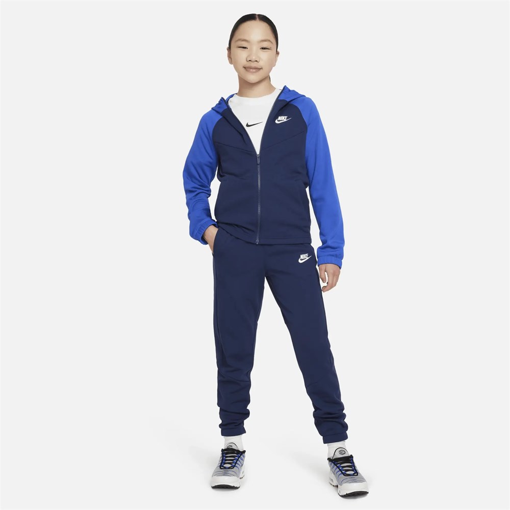 Купить оптом Костюм Nike K NSW TRACKSUIT POLY HD FZ LBR FD3072-480 SMOKE GREY/ANTHRACITE/WHITE YOUTH L FD3072-480 - фото 90891