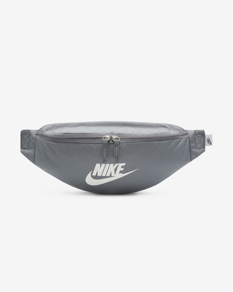 Купить оптом Сумка Nike NK HERITAGE WAISTPACK - FA21 DB0490-084 BLACK/BLACK/WHITE Unisex DB0490-084 - фото 93138