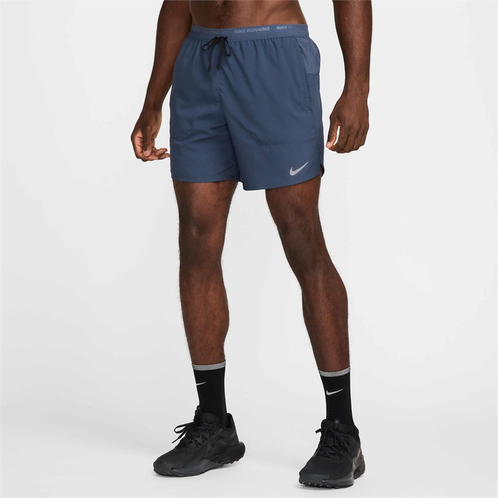 Купить оптом Шорты Nike M NK DF STRIDE SHRT 7IN BF THUNDER BLUE/BLACK/REFLECTIVE SILV MENS L DM4761-437 - фото 95060
