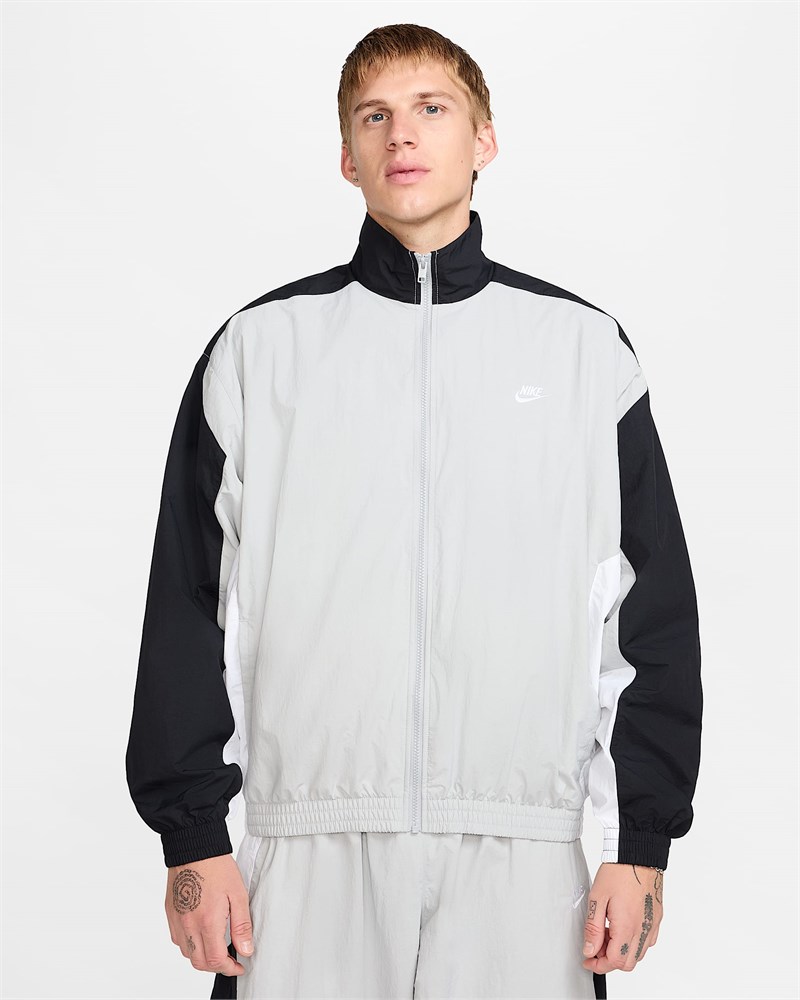 Купить оптом Толстовка Nike M NK CLUB WVN TRK JKT OS LT SMOKE GREY/BLACK/WHITE/WHITE MENS HQ6109-077 - фото 95461