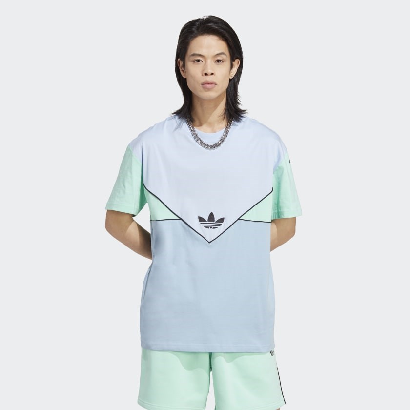 Купить оптом Футболка Adidas Adicolor Seasonal HR8939 HR8939 - фото 96087