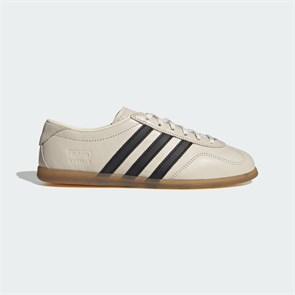 {{photo.Alt || photo.Description || 'Купить оптом Кеды adidas GAZELLE LO PRO W CWHITE/CBLACK/GUM3 IH1930'}}