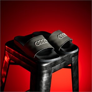 Купить оптом Шлепанцы adidas ADILETTE COMFORT AUDI UTIBLK/UTIBLK/CHAPEA KI6084 KI6084