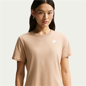 Купить оптом Футболка Nike W NSW CLUB SS TEE DX7902-286 DX7902-286