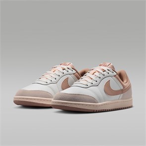 {{photo.Alt || photo.Description || 'Купить оптом Кроссовки Jordan SKYLINE LOW LE IQ6586-102'}}