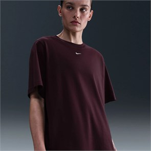 {{photo.Alt || photo.Description || 'Купить оптом Футболка Nike W NSW TEE ESSNTL LBR FD4149-653'}}