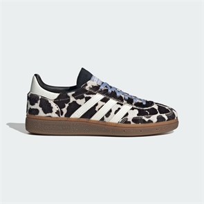 {{photo.Alt || photo.Description || 'Купить оптом Кроссовки adidas HANDBALL SPEZIAL W CBLACK/OWHITE/CHABLU KI2183'}}