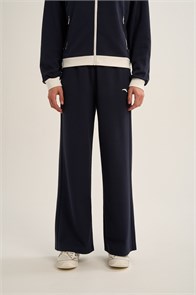 {{photo.Alt || photo.Description || 'Купить оптом Брюки трикотажные Anta TRN-ESSENTIAL Knit Track Брюки 862647316-3'}}
