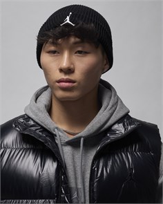 {{productViewItem.photos[photoViewList.activeNavIndex].Alt || productViewItem.photos[photoViewList.activeNavIndex].Description || 'Купить оптом Шапка Nike U JORDAN TERRA BEANIE ESS FZ2055-010 BLACK/WHITE Unisex'}}