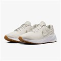 Купить оптом Кроссовки беговые Nike Revolution 7 W FB2208-010 FB2208-010