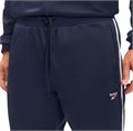 Купить оптом Спортивный костюм Reebok RAZOR PIPING 2PC TRACKSUIT 100239823 100239823