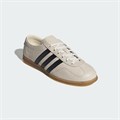 Купить оптом Кеды adidas GAZELLE LO PRO W CWHITE/CBLACK/GUM3 IH1930 IH1930
