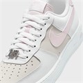 Купить оптом Кроссовки Nike W AIR FORCE 1 '07 SE HRDWR IV4721-100 IV4721-100