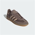 Купить оптом Кроссовки adidas HANDBALL SPEZIAL EARSTR/MAGBEI/GUM4 KI2971 KI2971
