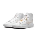 Купить оптом Кроссовки Nike WMNS BLAZER MID '77 FB8475-100 WHITE/SUMMIT WHITE-METALLIC GOLD Female FB8475-100