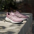 Купить оптом Кроссовки Adidas SUPERNOVA 3 W IE4352 Pink Female IE4352