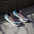 Купить оптом Кроссовки Adidas ULTRABOOST LIGHT IE1760 Legend Ink/Red /Lucid Cyan Male IE1760 - фото 66745 Купить оптом Кроссовки Adidas ULTRABOOST LIGHT IE1760 Legend Ink/Red /Lucid Cyan Male IE1760 - фото 66745