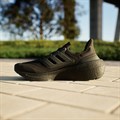 Купить оптом Кроссовки Adidas ULTRABOOST LIGHT GZ5159 Black Unisex GZ5159
