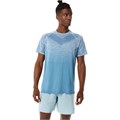 Купить оптом Футболка Asics SEAMLESS SS TOP 2011C398-401 AZURE/LIGHT STEEL Male 2011C398-401 - фото 93647